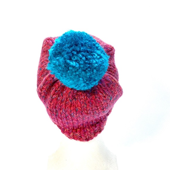 NWT HandKnit Chunky Ladies Pink & Teal Beanie Hat w/ Pom Pom One Size Fits Most - Picture 6 of 8